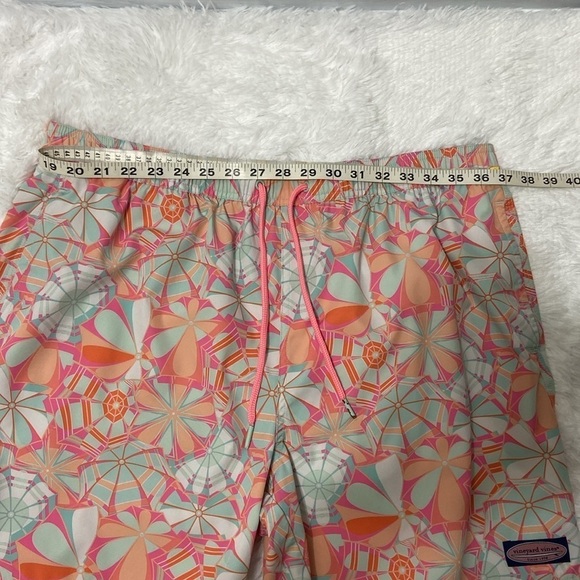VINEYARD VINES MEN PRINTED BRIEF LINED CHAPPY SWIMMING TRUNK. SIZE-XL. - Picture 3 of 11
